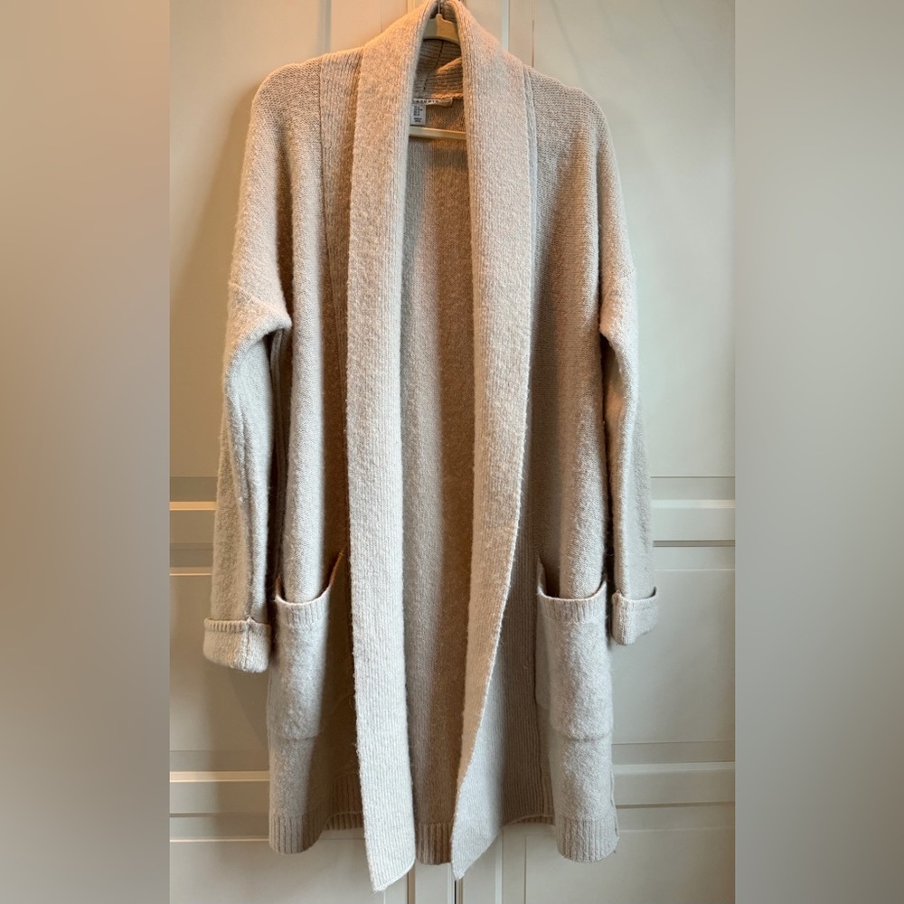 Soft Beige Wool Swearer Coat / Cardigan - Picture 3 of 9